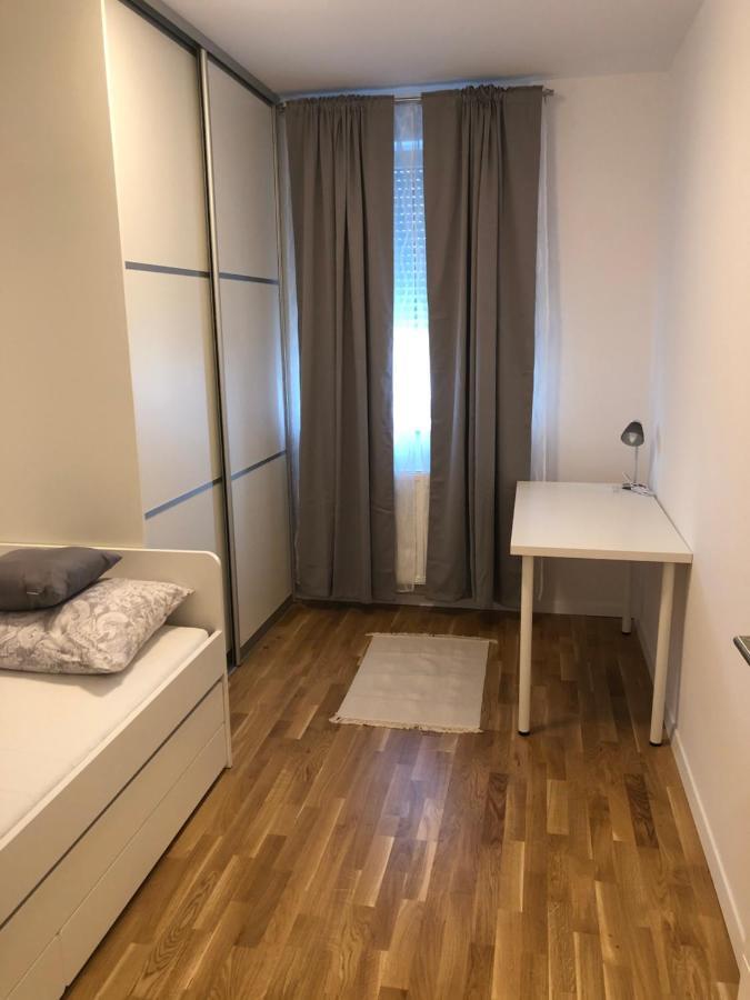 Eurorail Logistics Apartment Zagabria Esterno foto