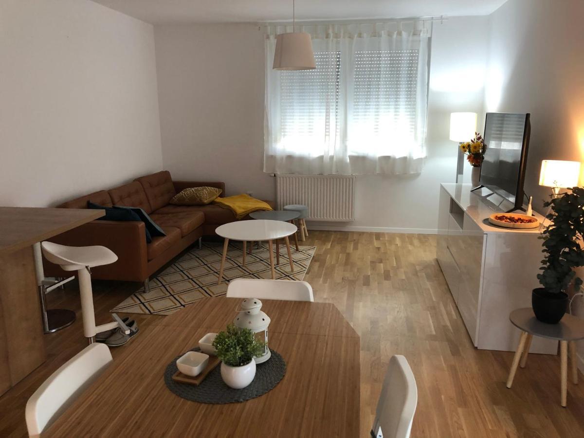 Eurorail Logistics Apartment Zagabria Esterno foto