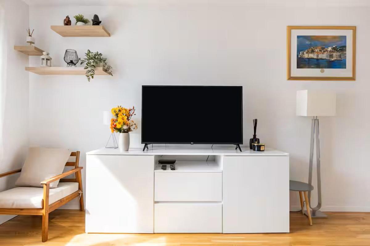 Eurorail Logistics Apartment Zagabria Esterno foto