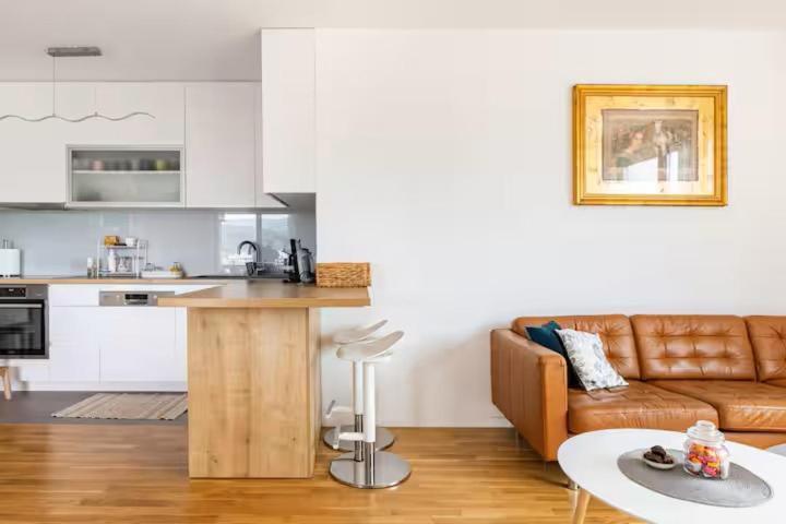 Eurorail Logistics Apartment Zagabria Esterno foto